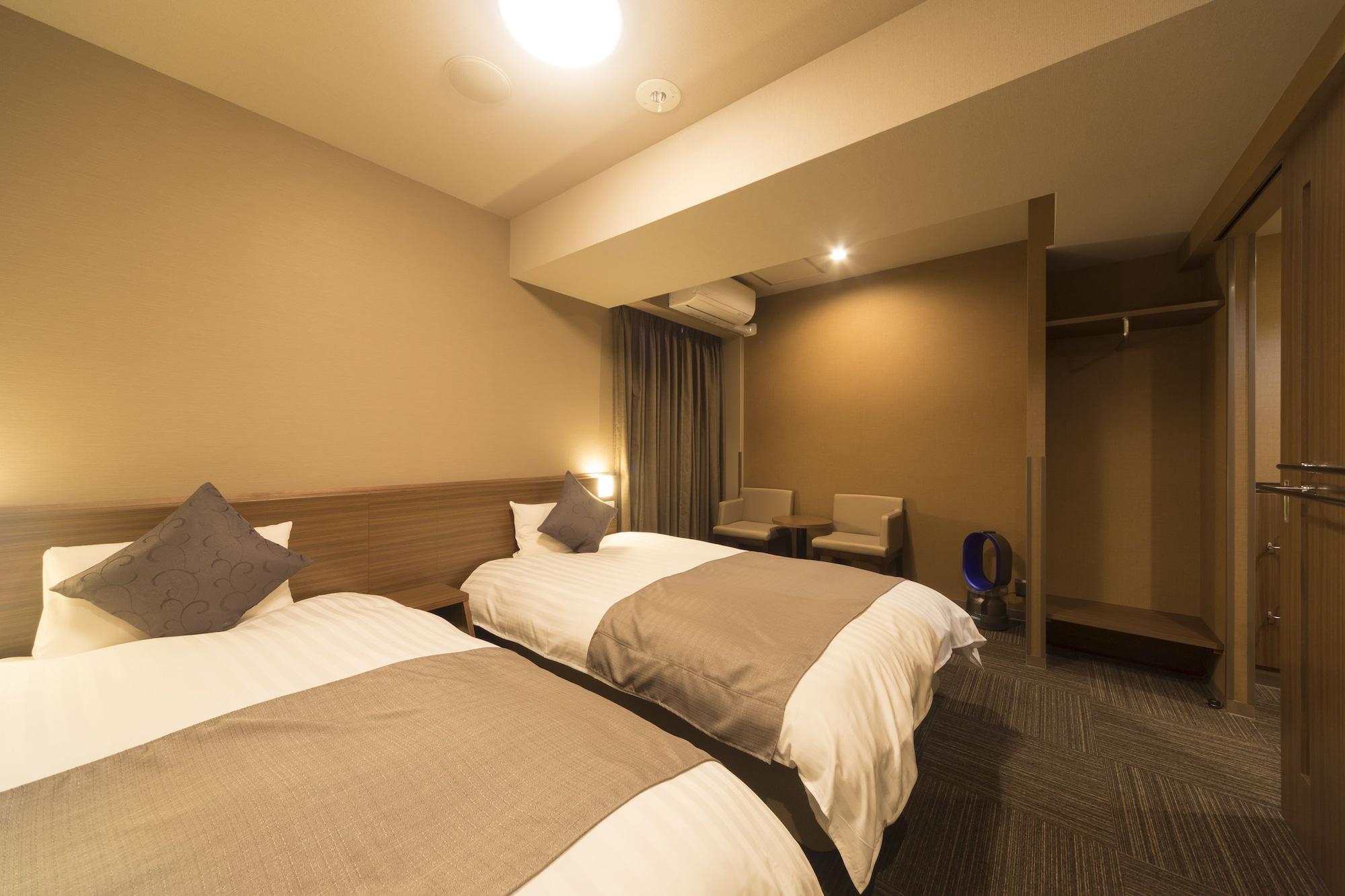 Dormy Inn Toyama Natural Hot Spring Экстерьер фото